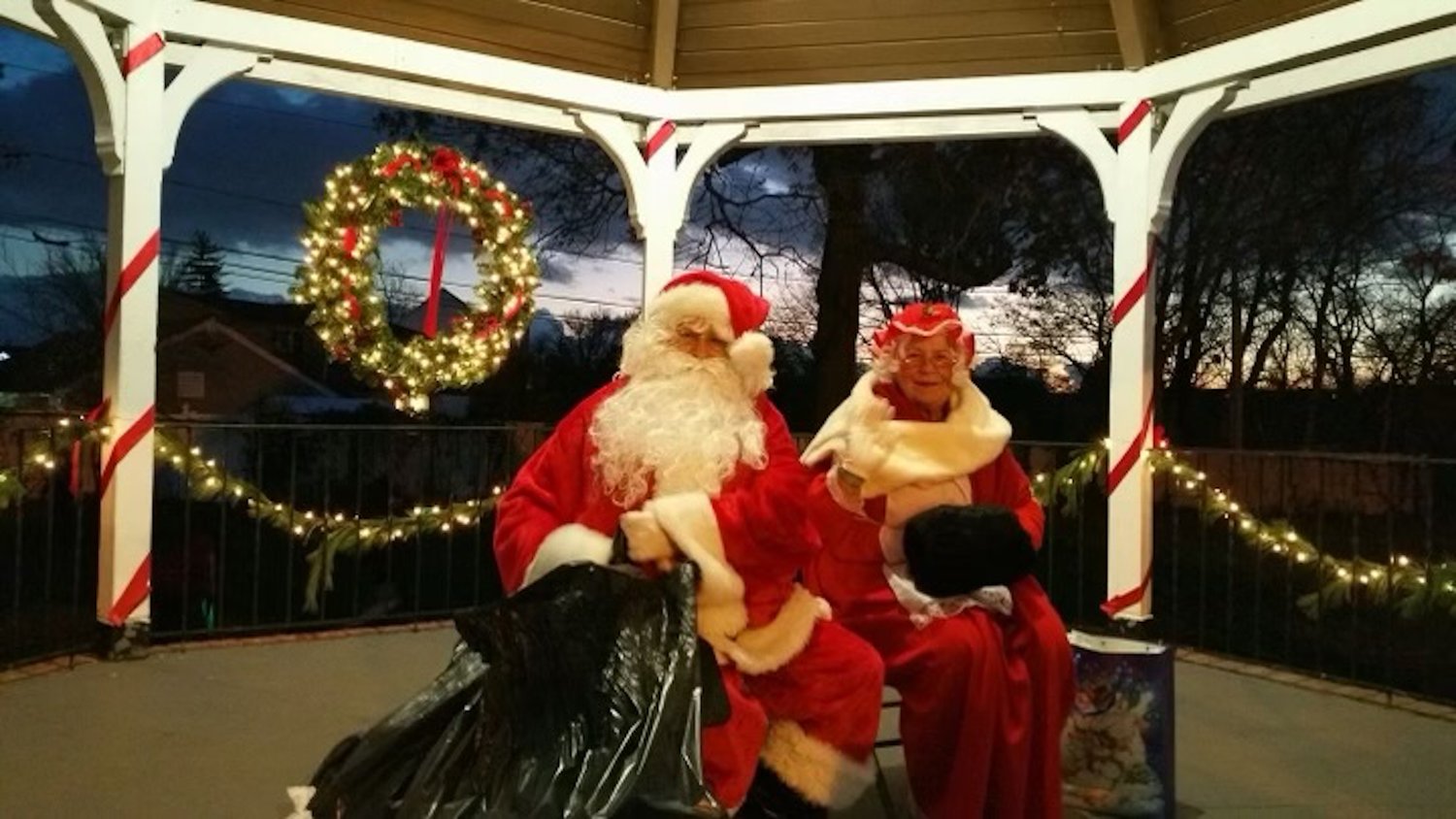 Santa and Mrs. Claus at the 2019 Winter Festival. The couple will return to this year’s event in Franklin Square.